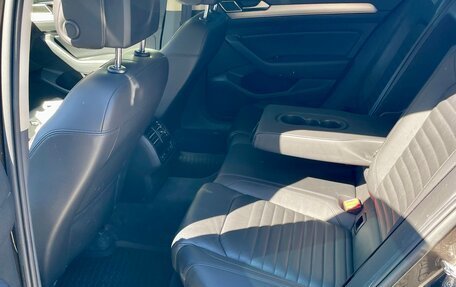 Volkswagen Passat B8 рестайлинг, 2018 год, 2 400 000 рублей, 7 фотография