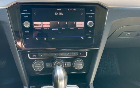 Volkswagen Passat B8 рестайлинг, 2018 год, 2 400 000 рублей, 8 фотография