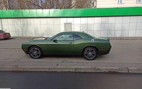 Dodge Challenger III рестайлинг 2, 2019 год, 4 500 000 рублей, 2 фотография