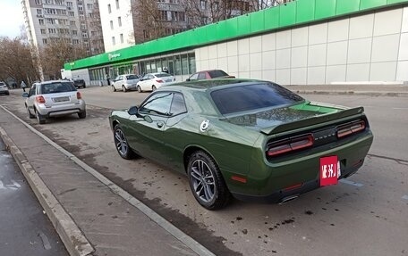 Dodge Challenger III рестайлинг 2, 2019 год, 4 500 000 рублей, 9 фотография