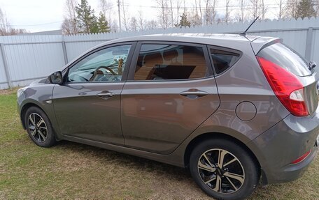 Hyundai Solaris II рестайлинг, 2016 год, 1 120 000 рублей, 3 фотография