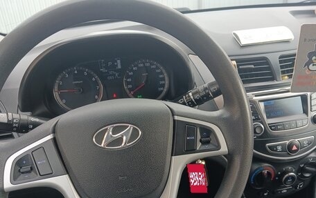 Hyundai Solaris II рестайлинг, 2016 год, 1 120 000 рублей, 15 фотография