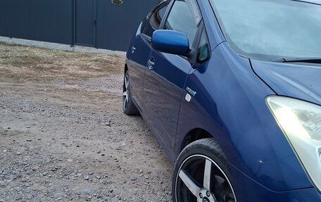 Toyota Prius, 2008 год, 800 000 рублей, 4 фотография