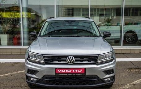 Volkswagen Tiguan II, 2019 год, 2 098 000 рублей, 2 фотография