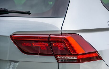 Volkswagen Tiguan II, 2019 год, 2 098 000 рублей, 13 фотография