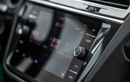 Volkswagen Tiguan II, 2019 год, 2 098 000 рублей, 32 фотография