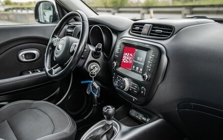 KIA Soul II рестайлинг, 2018 год, 1 698 000 рублей, 34 фотография