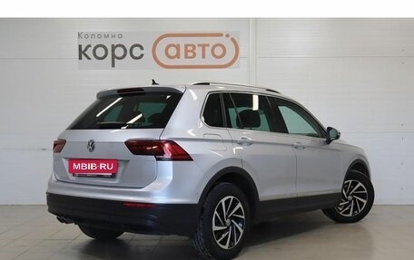 Volkswagen Tiguan II, 2018 год, 2 015 000 рублей, 3 фотография