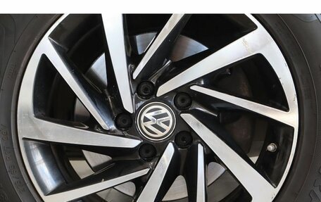 Volkswagen Tiguan II, 2018 год, 2 015 000 рублей, 19 фотография
