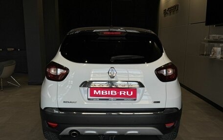 Renault Kaptur I рестайлинг, 2017 год, 1 355 000 рублей, 6 фотография