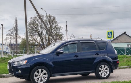 Mitsubishi Outlander III рестайлинг 3, 2010 год, 977 000 рублей, 1 фотография