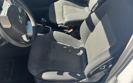 Opel Astra H, 2008 год, 650 000 рублей, 5 фотография