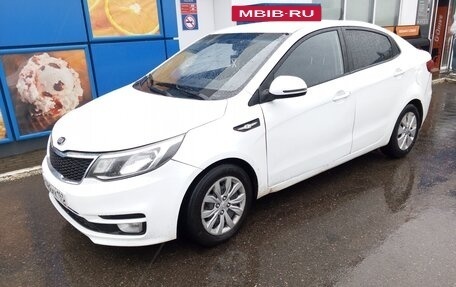 KIA Rio III рестайлинг, 2017 год, 600 000 рублей, 2 фотография