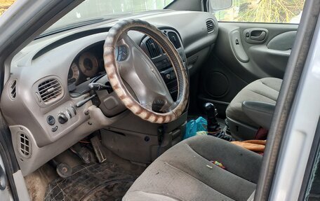 Chrysler Voyager IV, 2001 год, 300 000 рублей, 6 фотография