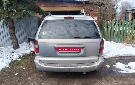 Chrysler Voyager IV, 2001 год, 300 000 рублей, 3 фотография