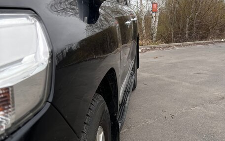 Toyota Land Cruiser 200, 2015 год, 5 590 000 рублей, 3 фотография
