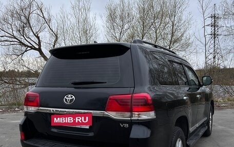 Toyota Land Cruiser 200, 2015 год, 5 590 000 рублей, 9 фотография
