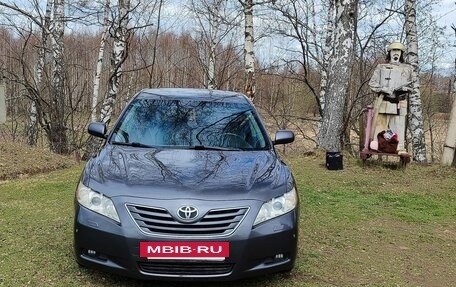 Toyota Camry, 2006 год, 800 000 рублей, 2 фотография