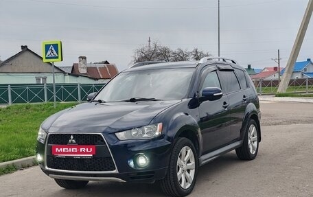 Mitsubishi Outlander III рестайлинг 3, 2010 год, 977 000 рублей, 8 фотография