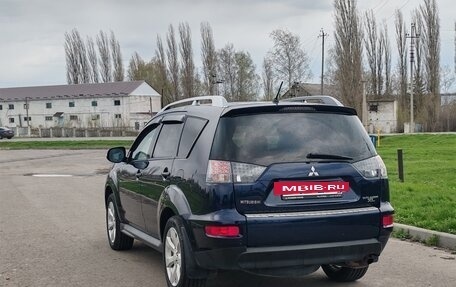 Mitsubishi Outlander III рестайлинг 3, 2010 год, 977 000 рублей, 3 фотография