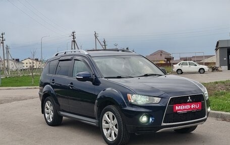 Mitsubishi Outlander III рестайлинг 3, 2010 год, 977 000 рублей, 6 фотография