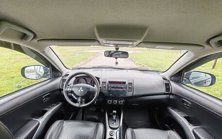 Mitsubishi Outlander III рестайлинг 3, 2010 год, 977 000 рублей, 19 фотография