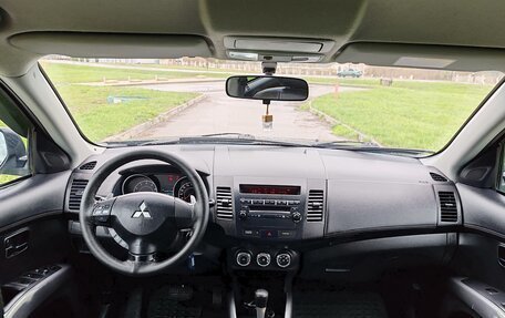 Mitsubishi Outlander III рестайлинг 3, 2010 год, 977 000 рублей, 20 фотография