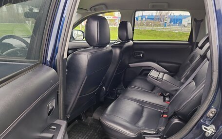 Mitsubishi Outlander III рестайлинг 3, 2010 год, 977 000 рублей, 22 фотография