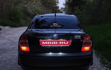 Skoda Superb III рестайлинг, 2008 год, 810 000 рублей, 8 фотография