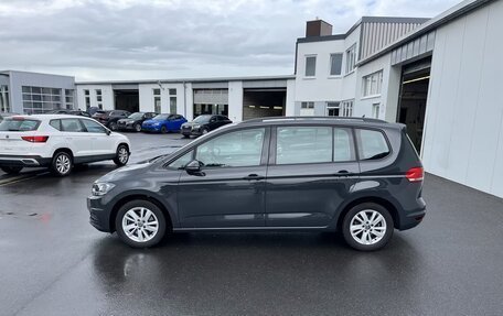 Volkswagen Touran III, 2022 год, 3 493 400 рублей, 3 фотография