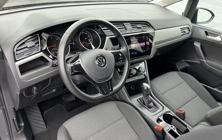 Volkswagen Touran III, 2022 год, 3 493 400 рублей, 6 фотография