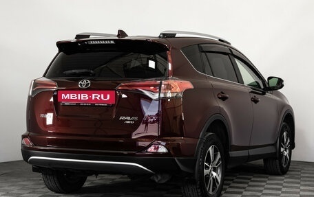 Toyota RAV4, 2017 год, 2 999 000 рублей, 5 фотография