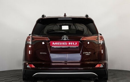 Toyota RAV4, 2017 год, 2 999 000 рублей, 6 фотография