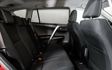 Toyota RAV4, 2017 год, 2 999 000 рублей, 19 фотография