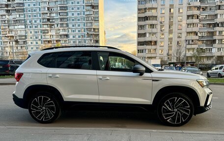 Volkswagen Taos, 2022 год, 2 650 000 рублей, 4 фотография