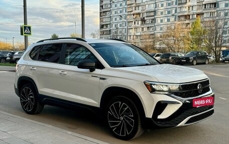 Volkswagen Taos, 2022 год, 2 650 000 рублей, 3 фотография