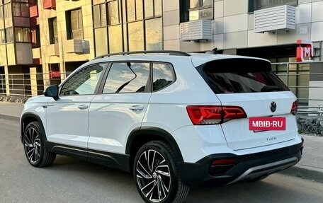 Volkswagen Taos, 2022 год, 2 650 000 рублей, 7 фотография
