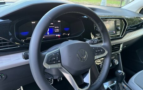 Volkswagen Taos, 2022 год, 2 650 000 рублей, 16 фотография