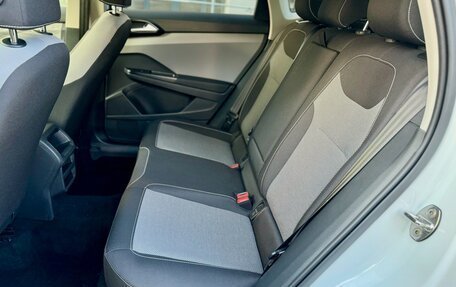 Volkswagen Taos, 2022 год, 2 650 000 рублей, 11 фотография