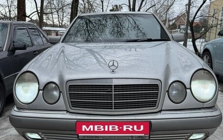 Mercedes-Benz E-Класс, 1997 год, 530 000 рублей, 12 фотография