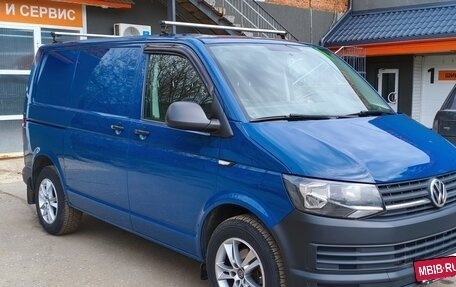 Volkswagen Transporter T6 рестайлинг, 2015 год, 2 700 000 рублей, 5 фотография