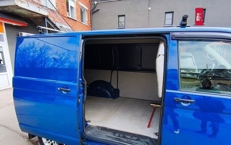 Volkswagen Transporter T6 рестайлинг, 2015 год, 2 700 000 рублей, 9 фотография