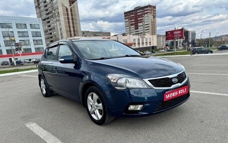 KIA cee'd I рестайлинг, 2010 год, 590 000 рублей, 1 фотография