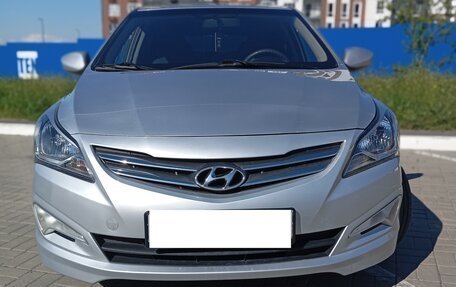 Hyundai Solaris II рестайлинг, 2015 год, 845 000 рублей, 1 фотография