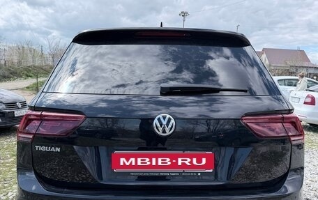 Volkswagen Tiguan II, 2018 год, 2 350 000 рублей, 4 фотография