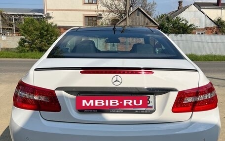 Mercedes-Benz E-Класс, 2013 год, 1 650 000 рублей, 15 фотография