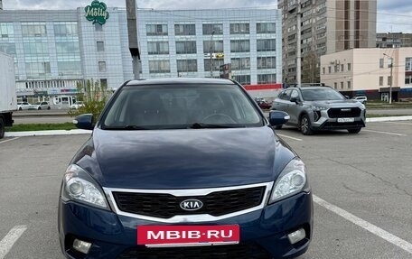 KIA cee'd I рестайлинг, 2010 год, 590 000 рублей, 2 фотография