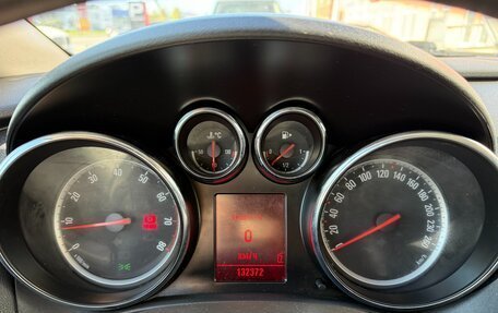 Opel Astra J, 2010 год, 625 000 рублей, 18 фотография