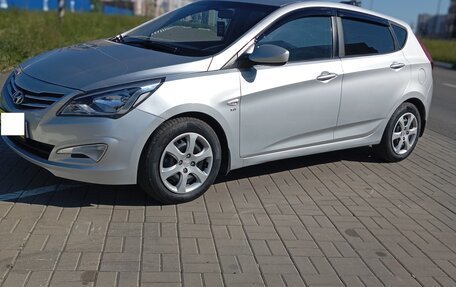 Hyundai Solaris II рестайлинг, 2015 год, 845 000 рублей, 2 фотография