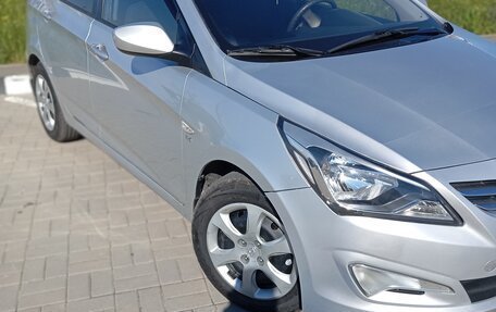 Hyundai Solaris II рестайлинг, 2015 год, 845 000 рублей, 3 фотография